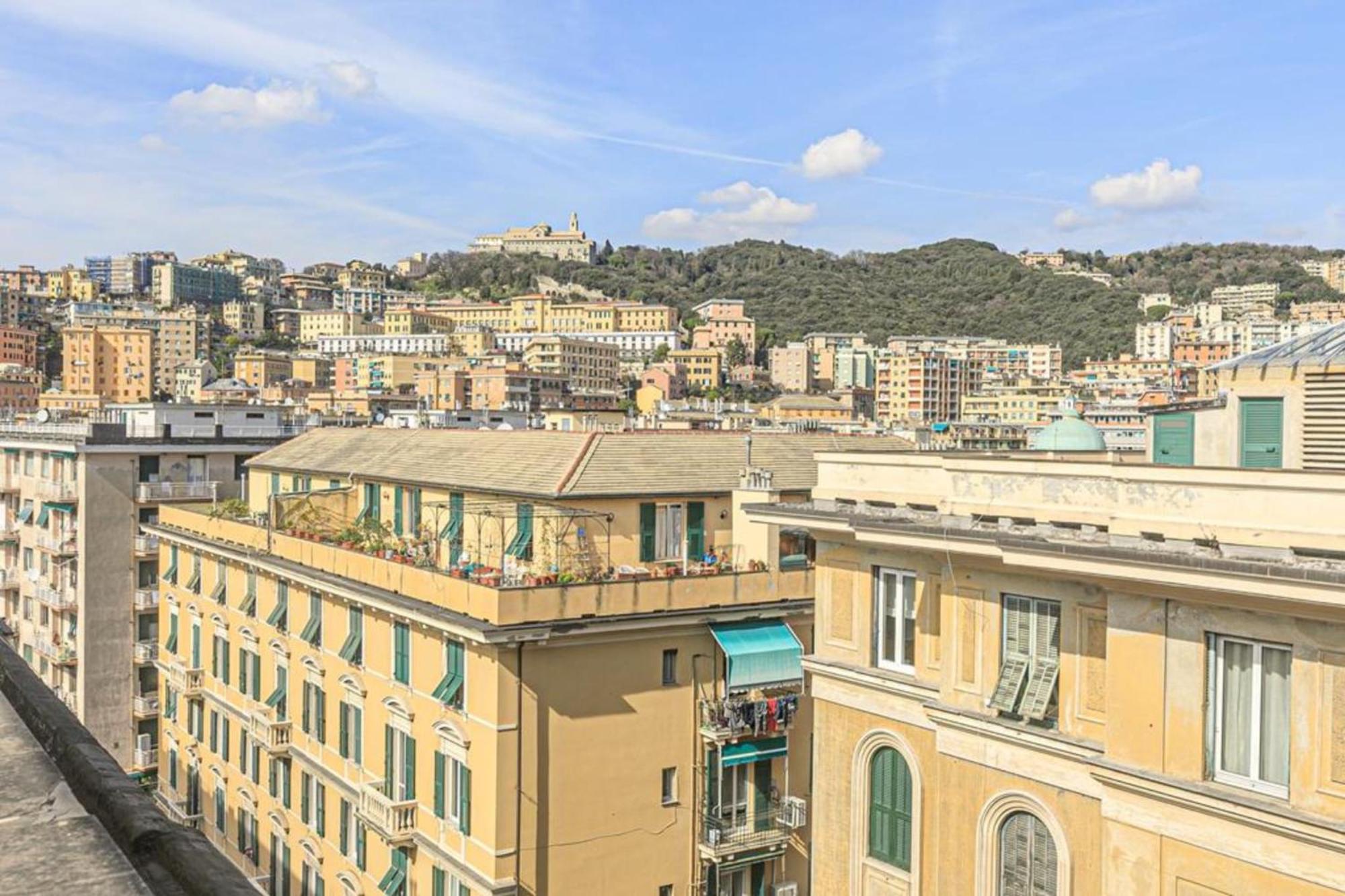 Plein Ciel - Attico Vicino Al Centro - Parcheggio Privato Apartment Genoa Exterior photo